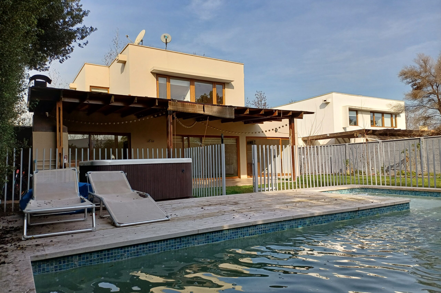 Condominio Las Flores, Chicureo